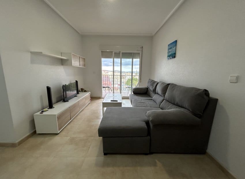 2 Zimmer Apartment zu verkaufen in San Miguel de Salinas mit Pool - 155.000 € (Ref: 9646067)