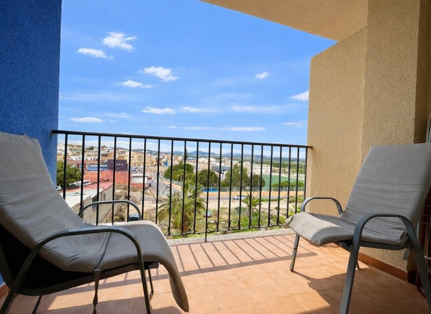 2 Zimmer Apartment zu verkaufen in San Miguel de Salinas mit Pool - 155.000 € (Ref: 9646067)