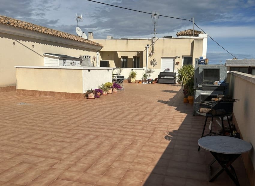 2 Zimmer Apartment zu verkaufen in San Miguel de Salinas mit Pool - 155.000 € (Ref: 9646067)