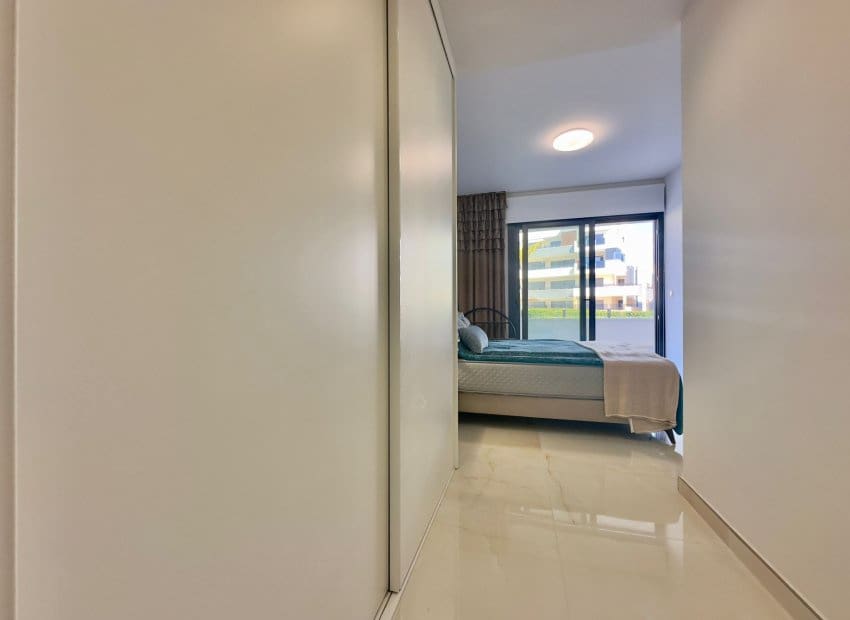 3 chambre Appartement à vendre à Playa Flamenca avec piscine - 589 900 € (Ref: 9649889)