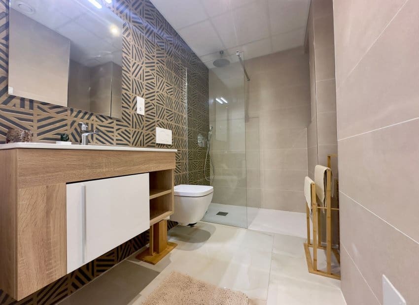 3 chambre Appartement à vendre à Playa Flamenca avec piscine - 589 900 € (Ref: 9649889)