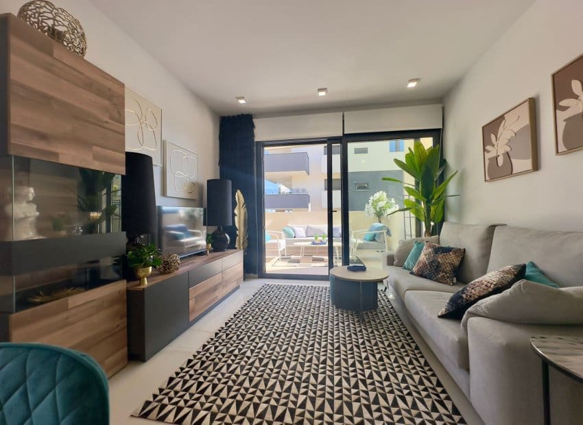 3 chambre Appartement à vendre à Playa Flamenca avec piscine - 589 900 € (Ref: 9649889)