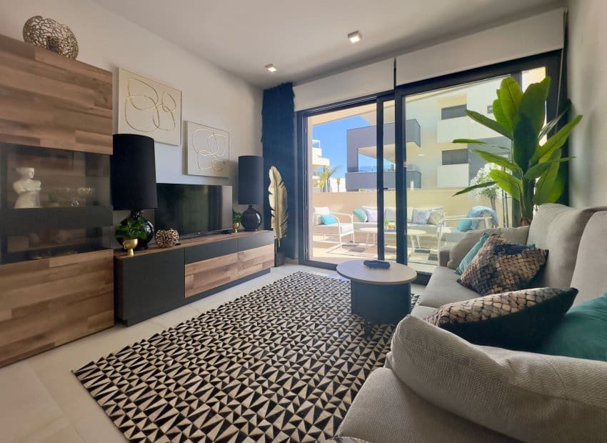 3 chambre Appartement à vendre à Playa Flamenca avec piscine - 589 900 € (Ref: 9649889)