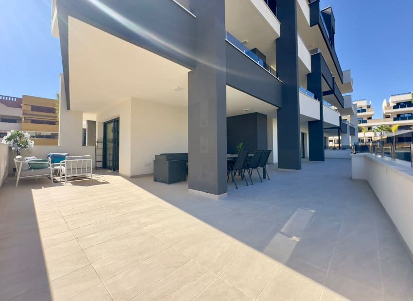 3 chambre Appartement à vendre à Playa Flamenca avec piscine - 589 900 € (Ref: 9649889)