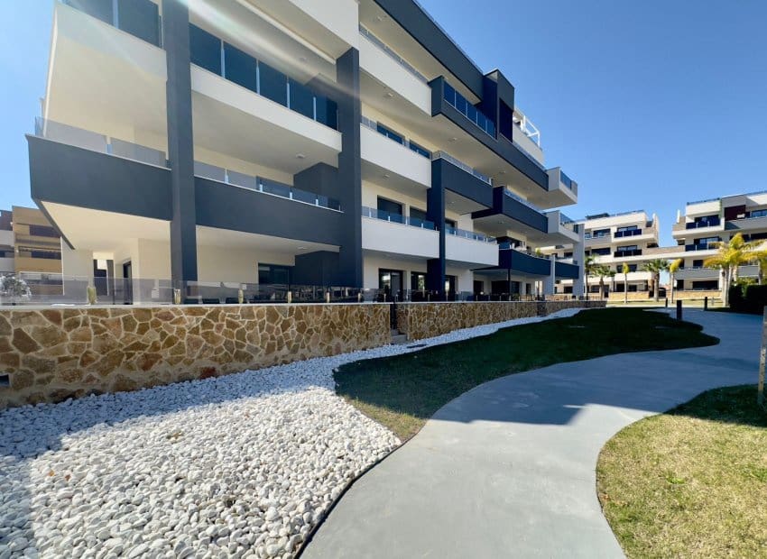 3 chambre Appartement à vendre à Playa Flamenca avec piscine - 589 900 € (Ref: 9649889)