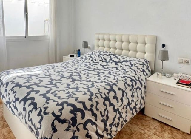 2 bedroom Apartment for sale in Punta Prima, Orihuela with pool - € 174,900 (Ref: 9649891)