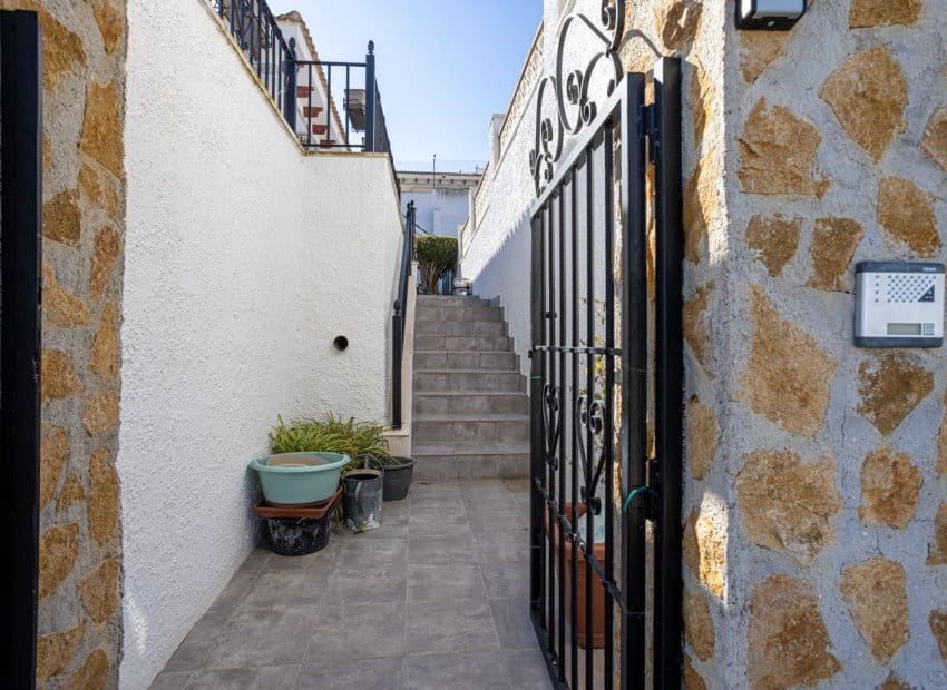 3 sovrum Villa till salu i Bigastro - 295 000 € (Ref: 9649892)