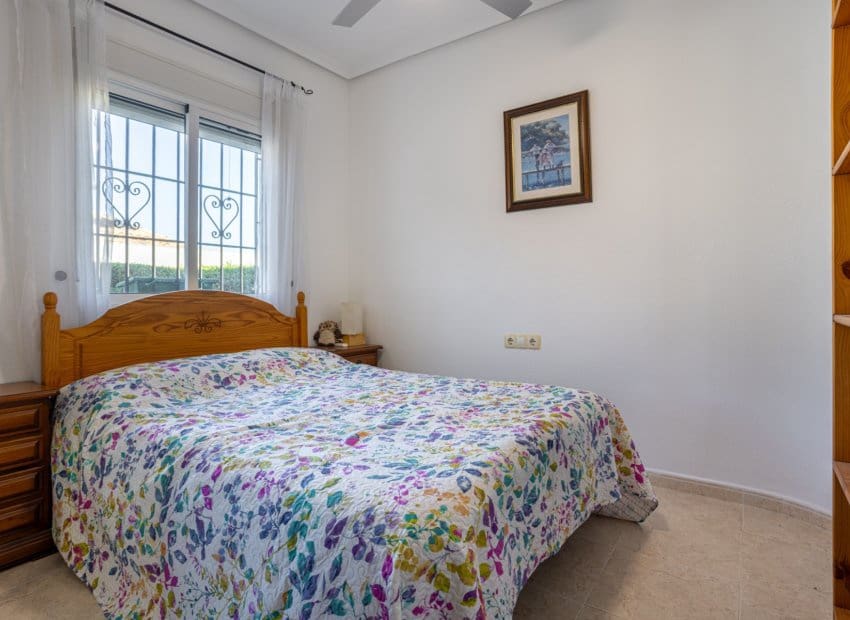 3 sovrum Villa till salu i Bigastro - 295 000 € (Ref: 9649892)