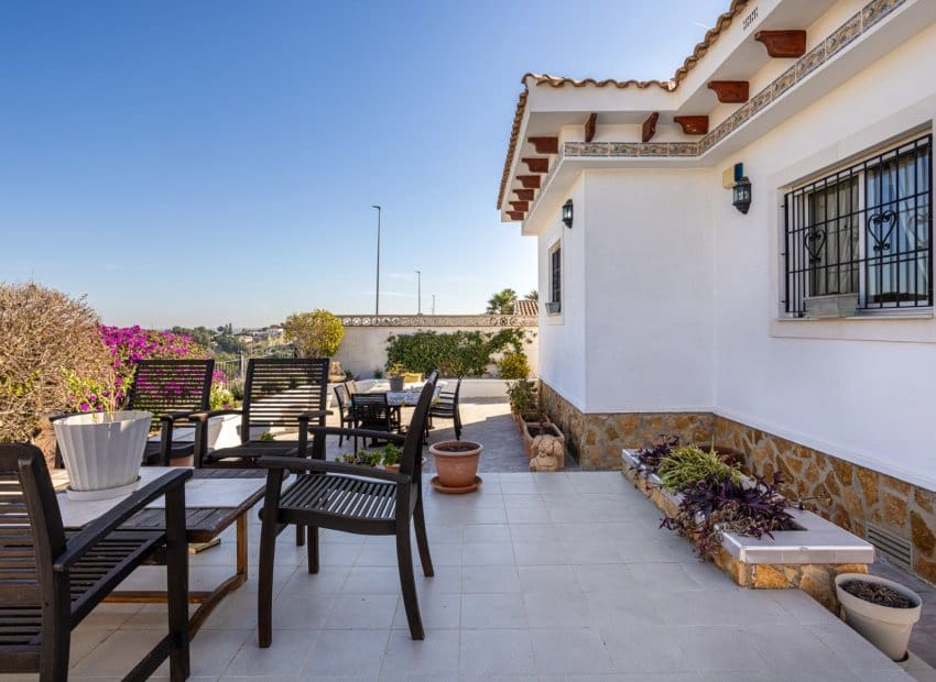 3 sovrum Villa till salu i Bigastro - 295 000 € (Ref: 9649892)