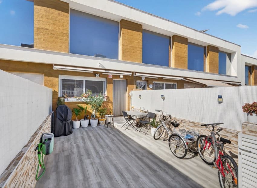 2 camera da letto Casa in vendita in Gran Alacant con piscina - 340.000 € (Rif: 9649893)