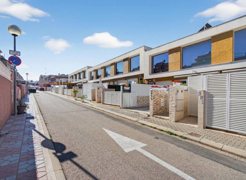 2 camera da letto Casa in vendita in Gran Alacant con piscina - 340.000 € (Rif: 9649893)