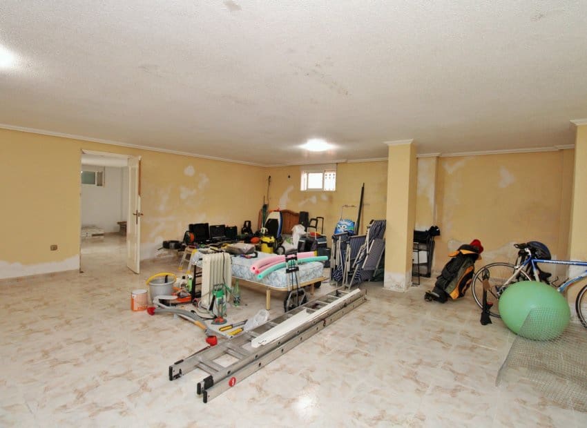 4 sovrum Villa till salu i Playa Flamenca med pool - 379 000 € (Ref: 9649894)