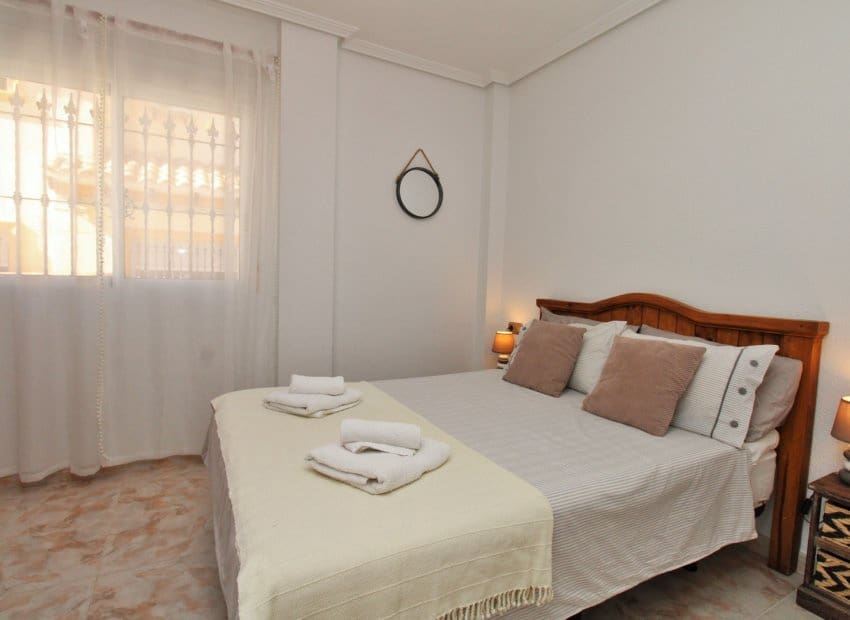 4 sovrum Villa till salu i Playa Flamenca med pool - 379 000 € (Ref: 9649894)