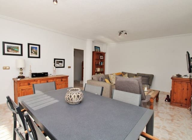 4 sovrum Villa till salu i Playa Flamenca, Orihuela med pool - 379 000 € (Ref: 9649894)