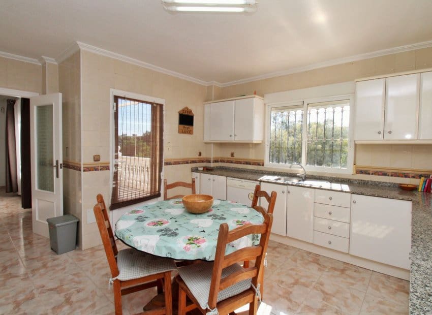 4 sovrum Villa till salu i Playa Flamenca med pool - 379 000 € (Ref: 9649894)