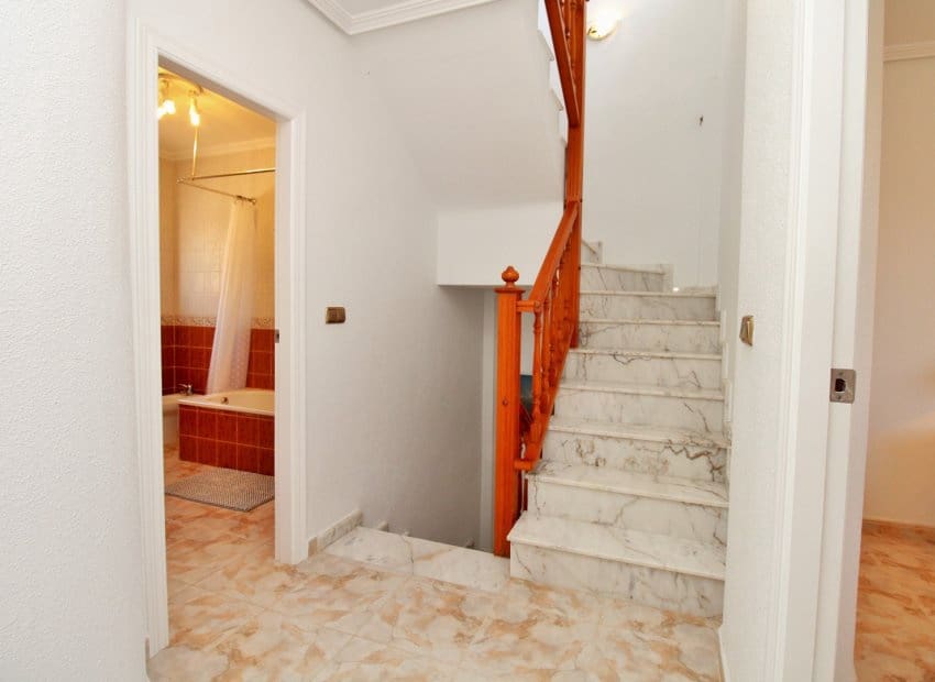 4 sovrum Villa till salu i Playa Flamenca med pool - 379 000 € (Ref: 9649894)