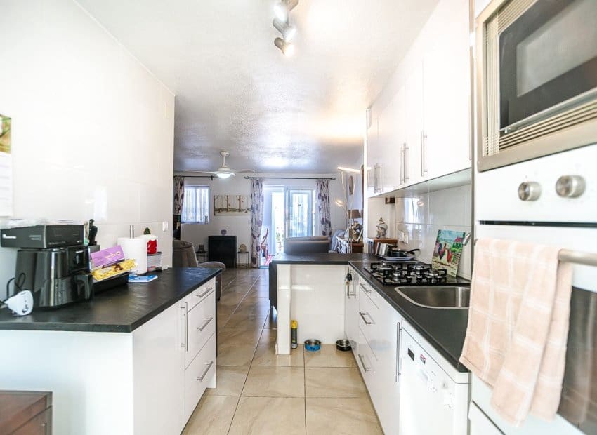 3 makuuhuone Huoneisto myytävänä paikassa Los Balcones mukana uima-altaan - 189 000 € (Ref: 9650491)