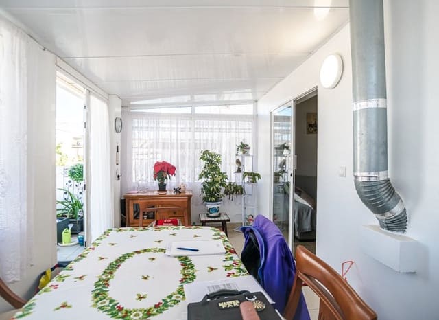 3 makuuhuone Huoneisto myytävänä paikassa Los Balcones mukana uima-altaan - 189 000 € (Ref: 9650491)