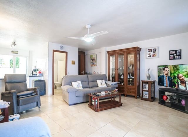 3 makuuhuone Huoneisto myytävänä paikassa Los Balcones mukana uima-altaan - 189 000 € (Ref: 9650491)