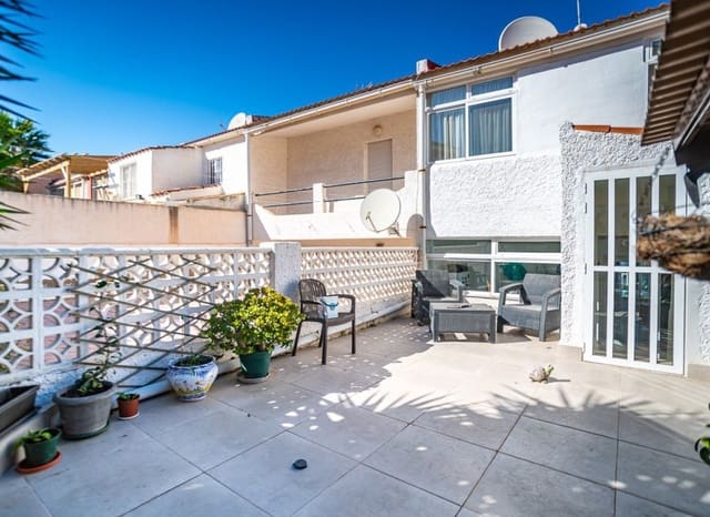 3 makuuhuone Huoneisto myytävänä paikassa Los Balcones mukana uima-altaan - 189 000 € (Ref: 9650491)