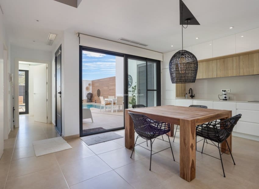 3 bedroom Villa for sale in Benijofar - € 439,900 (Ref: 9653326)