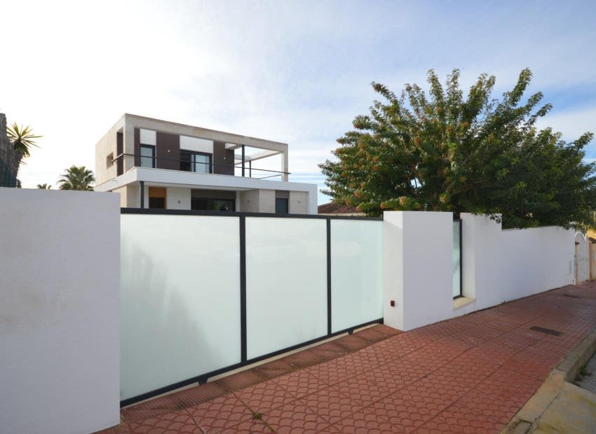 3 sovrum Villa till salu i Benimar med pool - 495 000 € (Ref: 9653328)