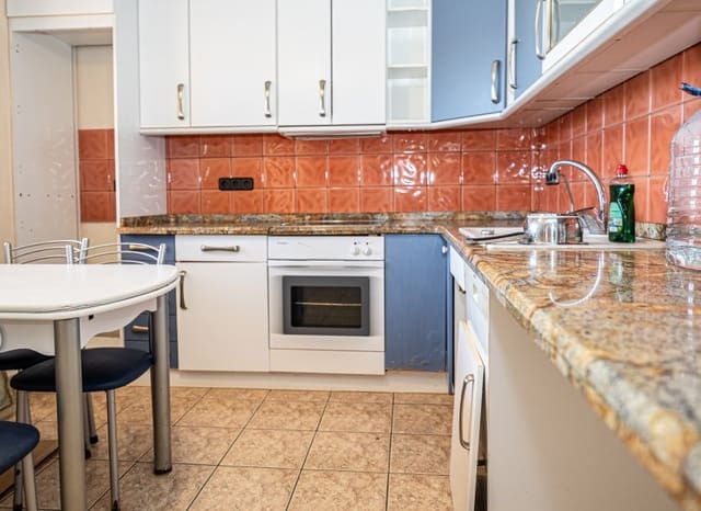 4 quarto Moradia para venda em El Chaparral, Torrevieja com piscina - 390 000 € (Ref: 9653329)