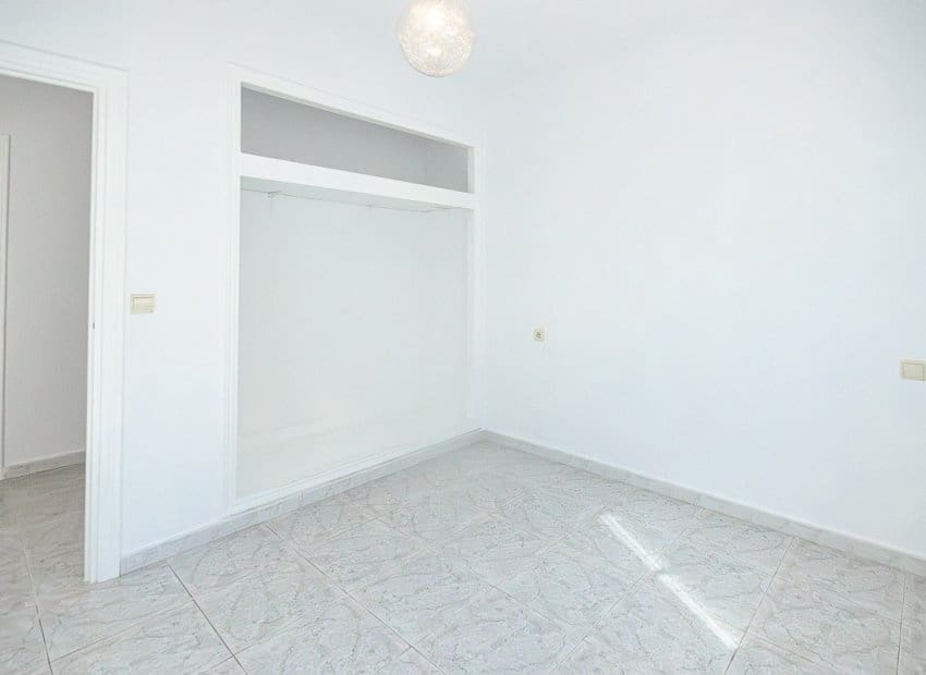 3 bedroom Villa for sale in San Miguel de Salinas - € 144,900 (Ref: 9653331)