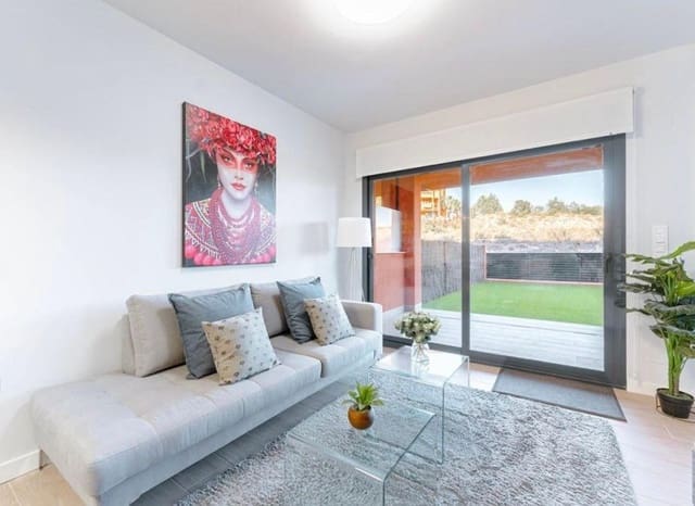 2 slaapkamer Appartement te koop in Las Filipinas met zwembad - € 259.000 (Ref: 9657035)