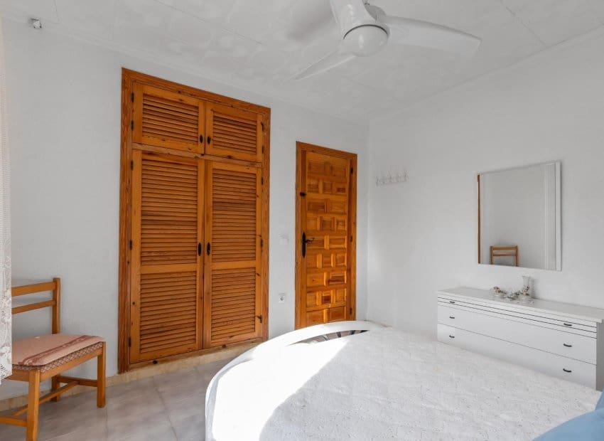 Chalet de 3 habitaciones en La Siesta en venta - 224.000 € (Ref: 9657037)