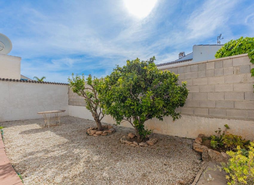 Chalet de 3 habitaciones en La Siesta en venta - 224.000 € (Ref: 9657037)