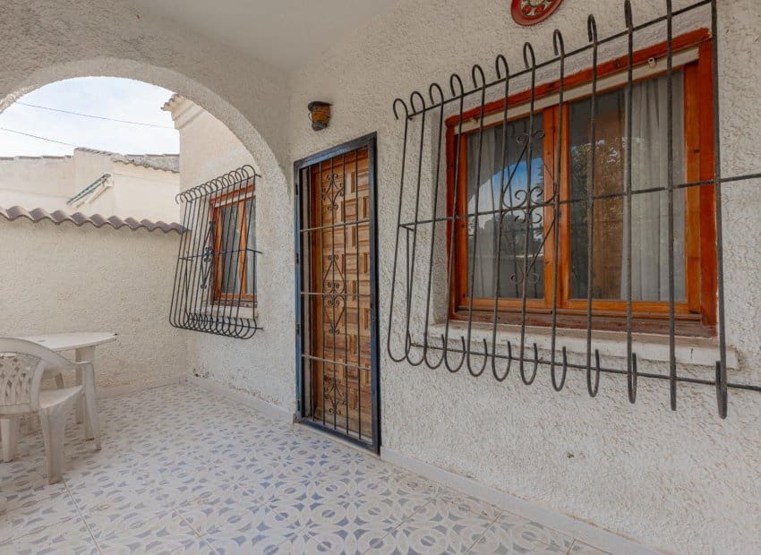 Chalet de 3 habitaciones en La Siesta en venta - 224.000 € (Ref: 9657037)