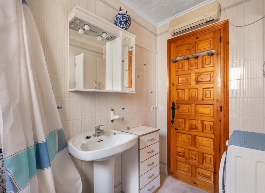 Chalet de 3 habitaciones en La Siesta en venta - 224.000 € (Ref: 9657037)