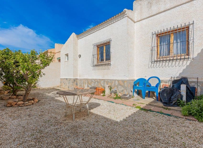 Chalet de 3 habitaciones en La Siesta en venta - 224.000 € (Ref: 9657037)