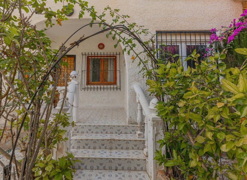 Chalet de 3 habitaciones en La Siesta en venta - 224.000 € (Ref: 9657037)