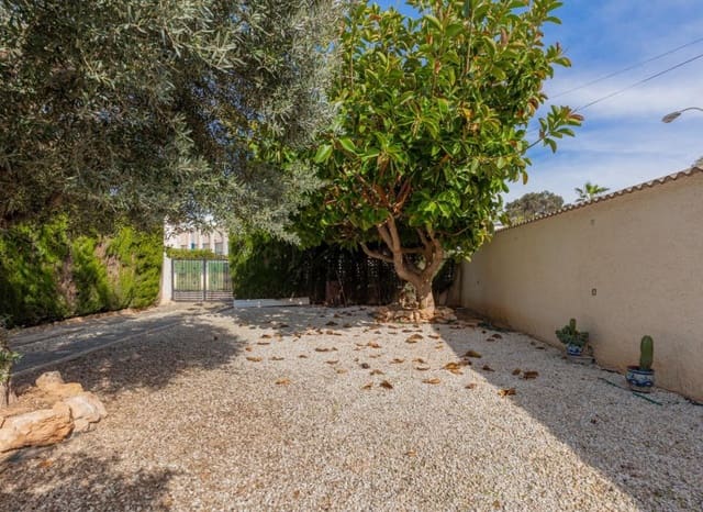 Chalet de 3 habitaciones en La Siesta, Torrevieja en venta - 224.000 € (Ref: 9657037)