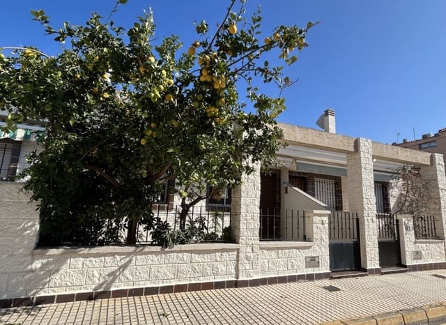 4 chambre Maison de Ville à vendre à Torre de la Horadada, Pilar de la Horadada - 249 000 € (Ref: 9657044)