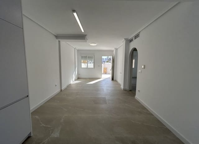 Apartamento de 2 habitaciones en El Mojon, Pilar de la Horadada en venta con piscina - 225.000 € (Ref: 9657045)