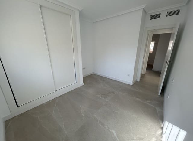 Apartamento de 2 habitaciones en El Mojon, Pilar de la Horadada en venta con piscina - 225.000 € (Ref: 9657045)