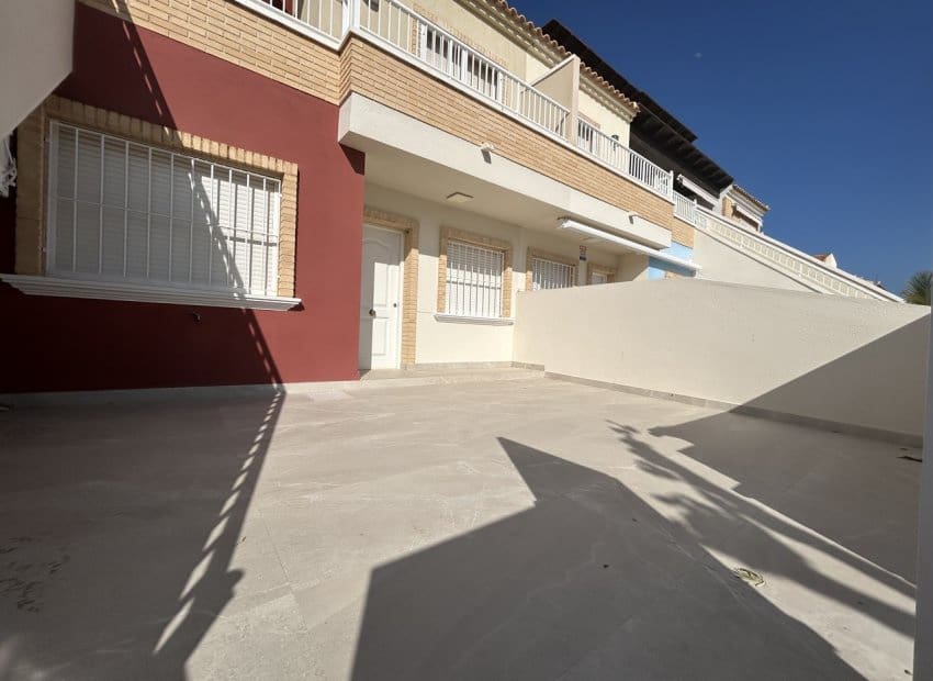 Apartamento de 2 habitaciones en El Mojon en venta con piscina - 225.000 € (Ref: 9657045)