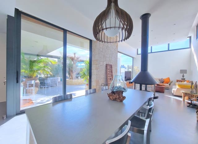 3 camera da letto Villa in vendita in Las Lomas de Rame - Bahía Bella, Los Alcázares con piscina - 775.000 € (Rif: 9657046)