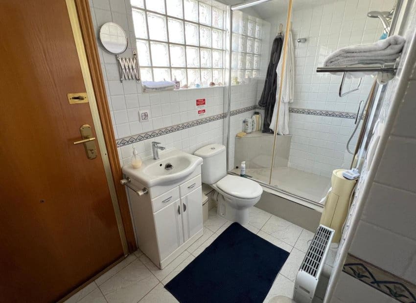 3 soveværelse Villa til salg i Cabo Roig med swimmingpool - € 790.000 (Ref: 9657047)