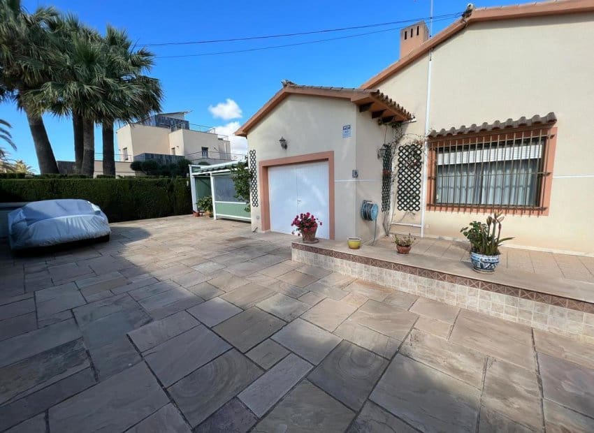 3 soveværelse Villa til salg i Cabo Roig med swimmingpool - € 790.000 (Ref: 9657047)