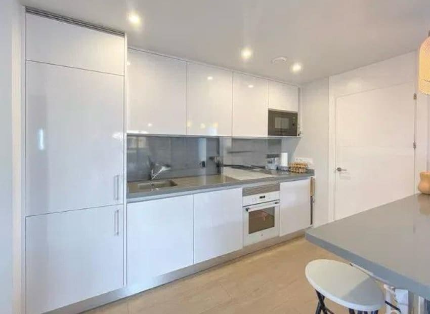 2 slaapkamer Appartement te koop in Filipinas met zwembad - € 275.000 (Ref: 9659670)