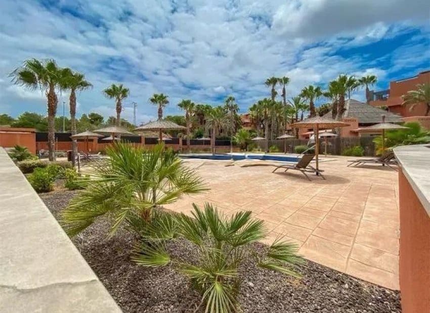 2 slaapkamer Appartement te koop in Filipinas met zwembad - € 275.000 (Ref: 9659670)