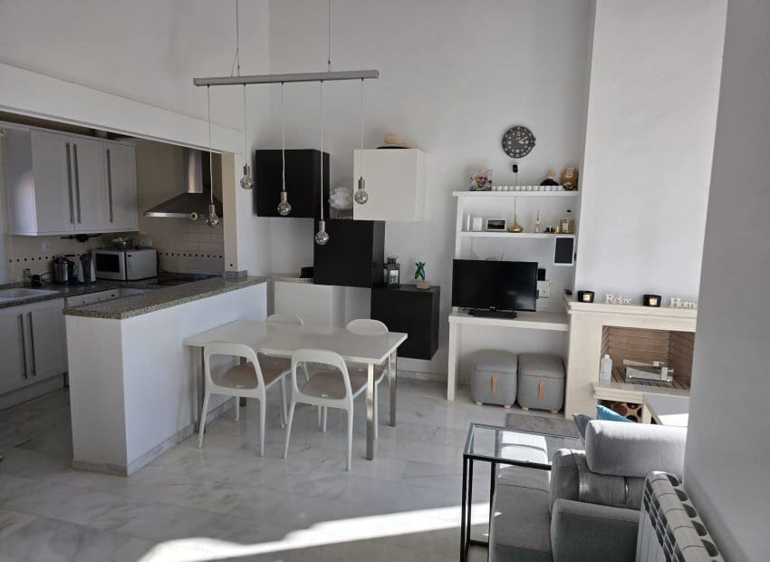 2 slaapkamer Appartement te koop in Algorfa met zwembad - € 210.000 (Ref: 9659672)