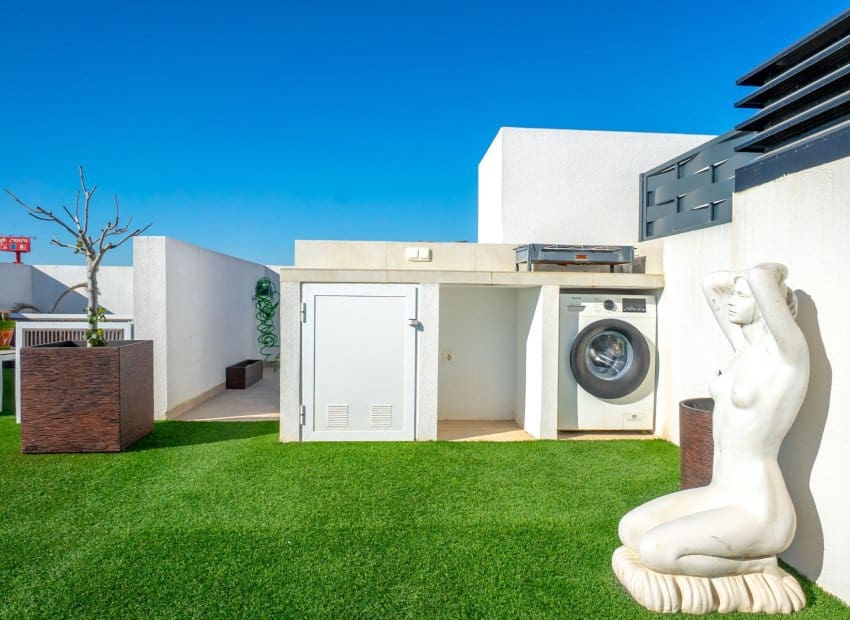 2 bedroom Apartment for sale in Ciudad Quesada with pool - € 249,000 (Ref: 9659673)