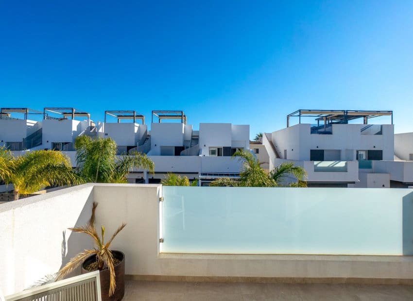 2 bedroom Apartment for sale in Ciudad Quesada with pool - € 249,000 (Ref: 9659673)