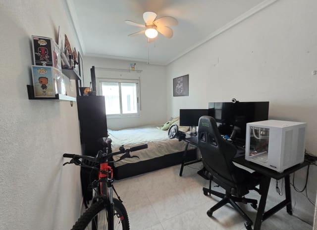 3 Zimmer Apartment zu verkaufen in Los Montesinos mit Pool - 145.000 € (Ref: 9659816)