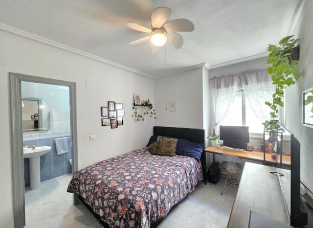 3 Zimmer Apartment zu verkaufen in Los Montesinos mit Pool - 145.000 € (Ref: 9659816)